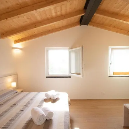 Eos Alloggio per agriturismo *